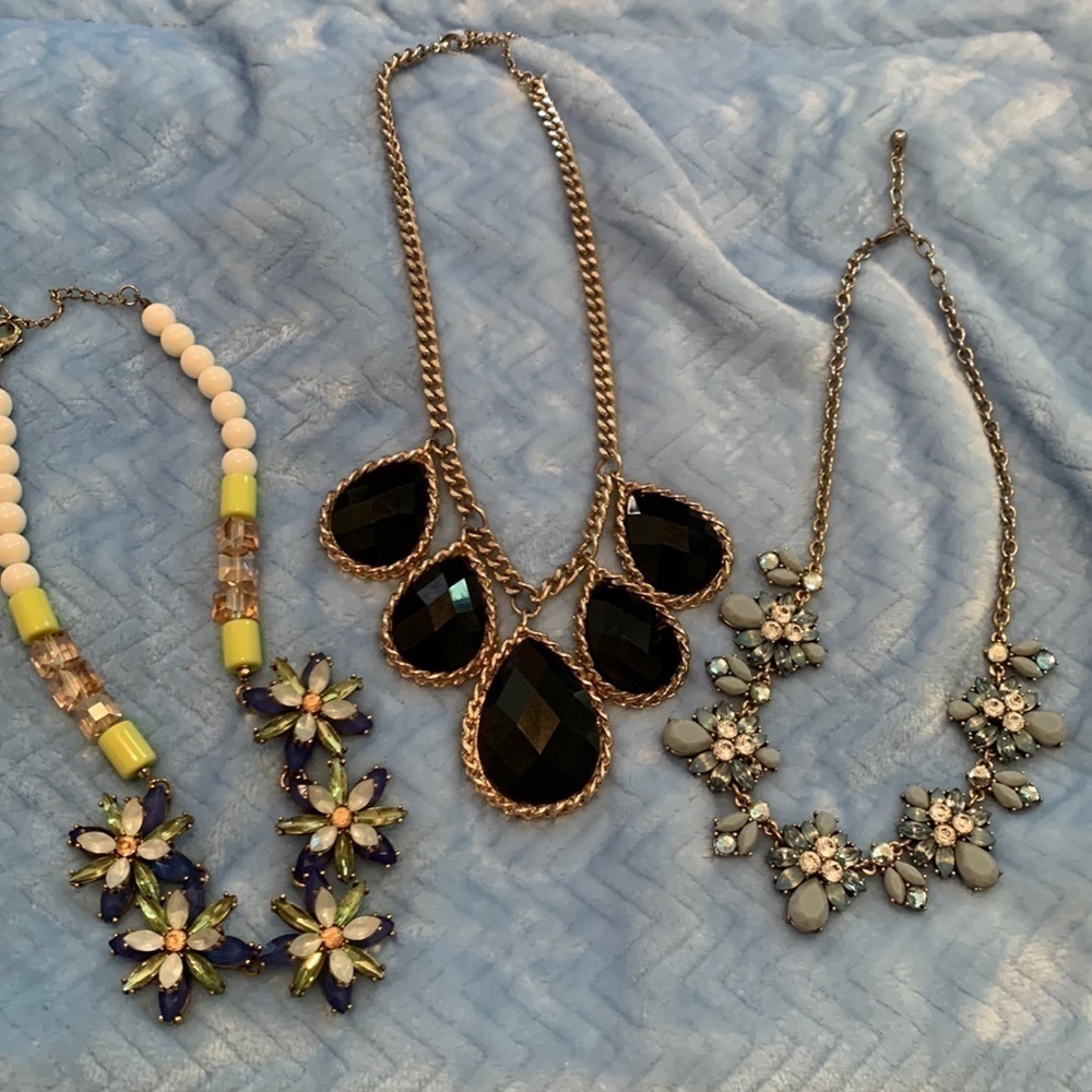 SET of 3 Beautiful Chunky Statement Necklaces Multicolor Women’s OS